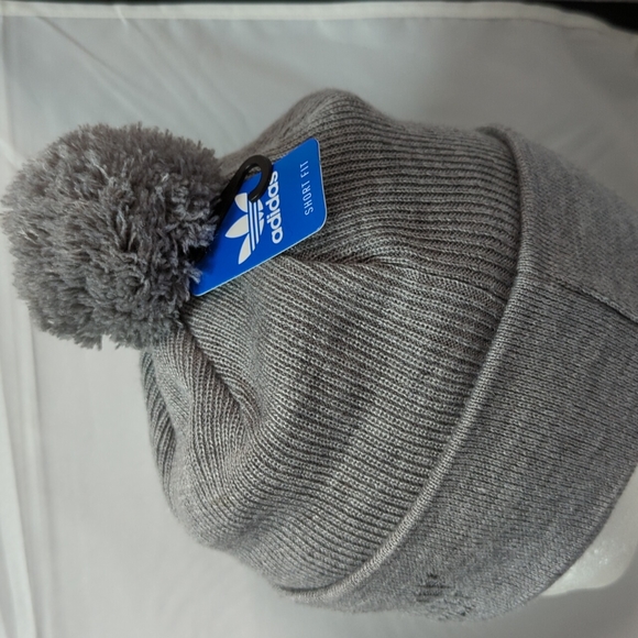 BNWT Adidas Shirt Fit Winter Hat Gray - Picture 3 of 8